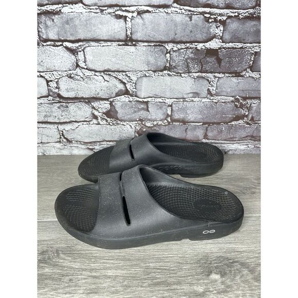 OOFOS OOahh Recovery Black Rubber Slip On Lightweight Sandals Men Sz 12M US/45EU - Picture 1 of 16